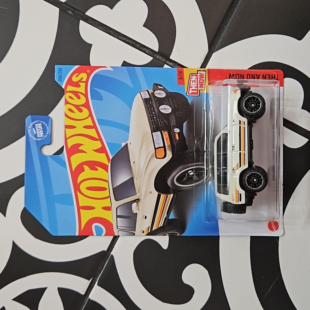 Hot Wheels Toyota Land Cruiser